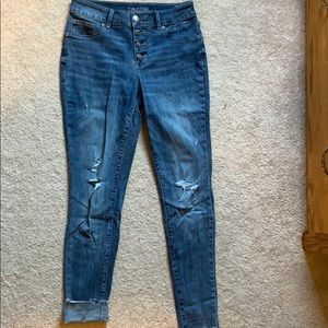 Maurices high-rise jegging size M long.